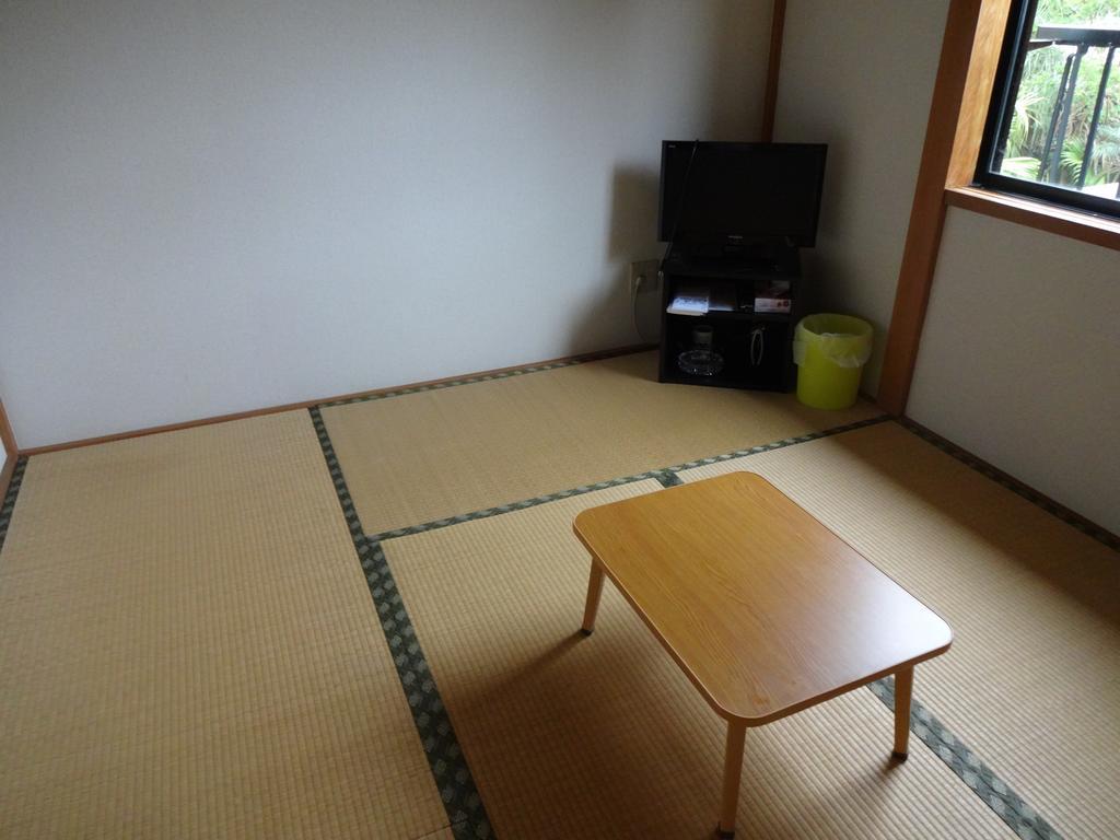 Funamiso Hachijo Quarto foto